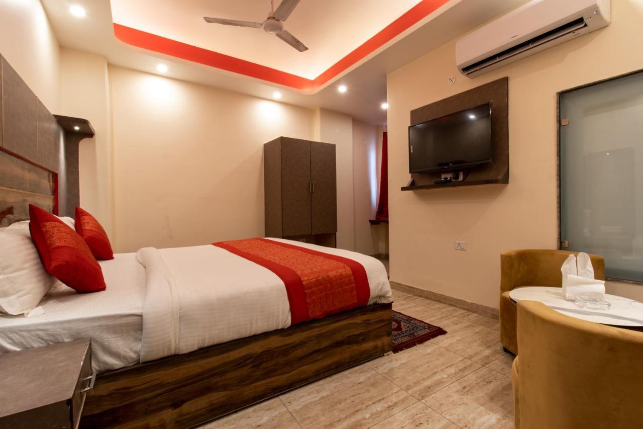 Airport Hotel Dev Residency - Mahipalpur New Delhi Eksteriør bilde
