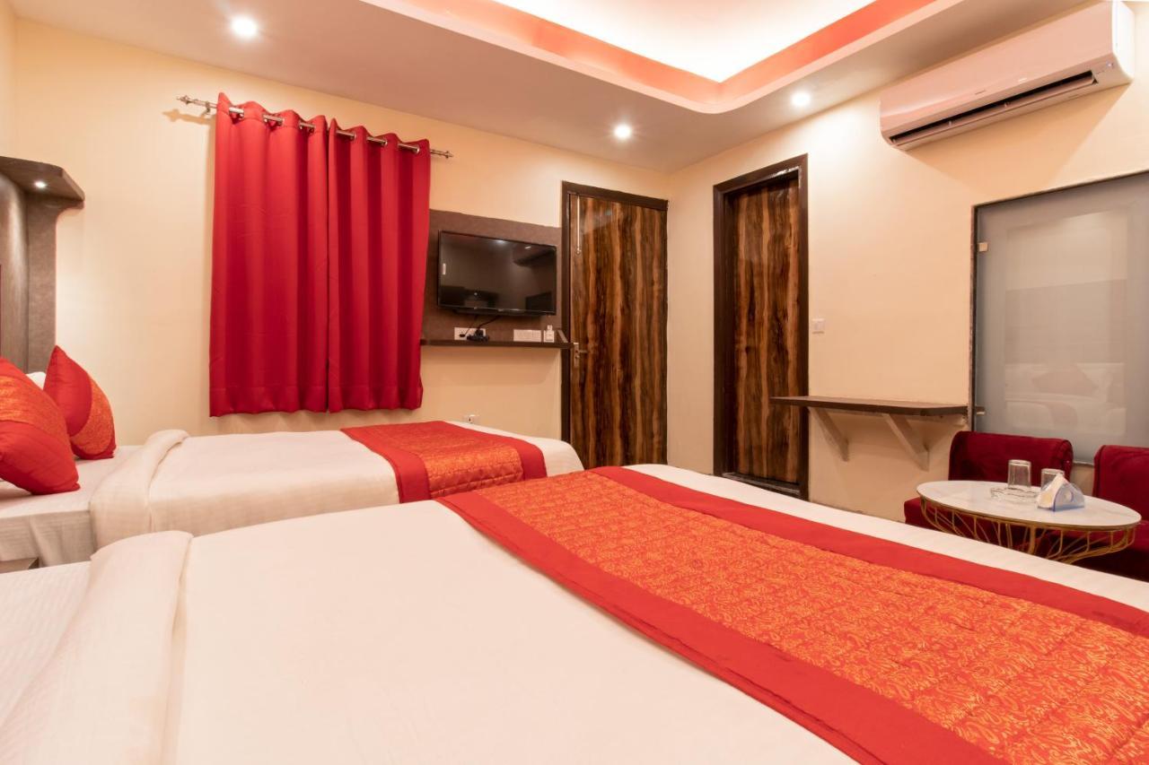 Airport Hotel Dev Residency - Mahipalpur New Delhi Eksteriør bilde